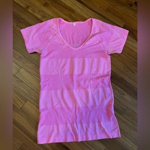 Women’s Lululemon Top, Size 8